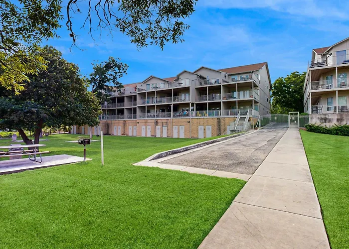 Water Wheel Resort Condo G202